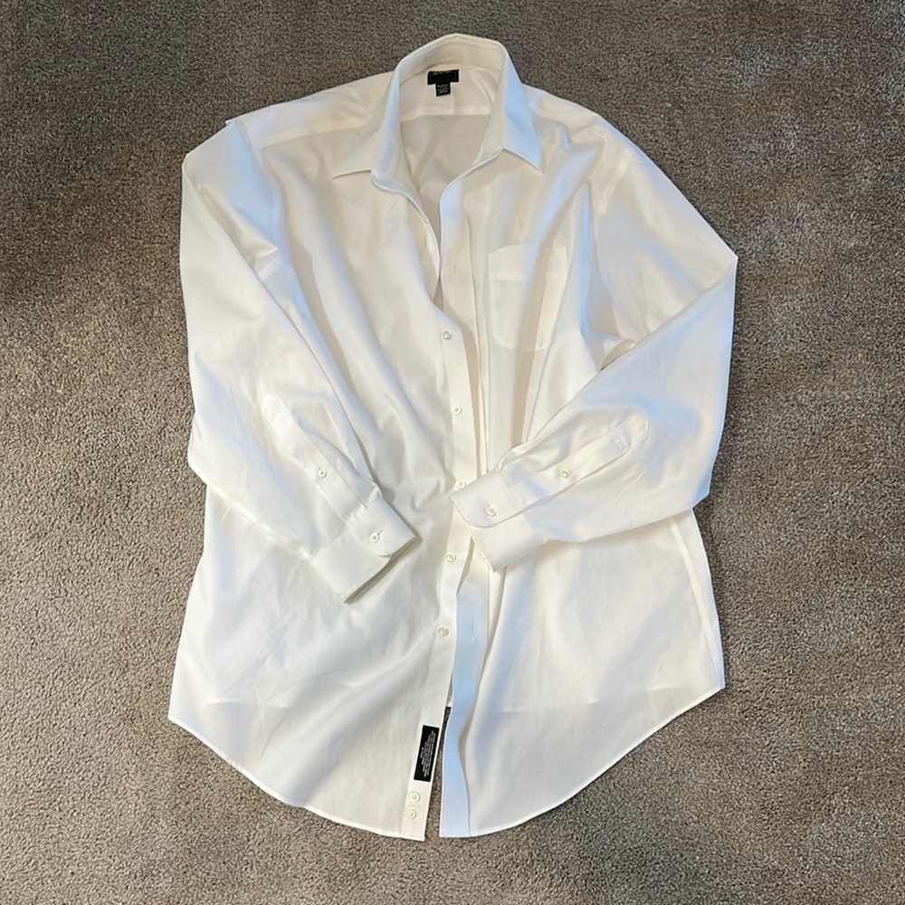 Jos A Bank button down shirt NWOT